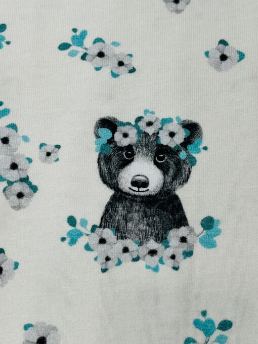 Jersey Bärchen mit Blumenschmuck