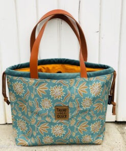 Canvas Retro Flowers Mint