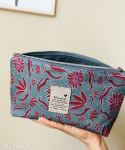 Canvas Retro Flowers Rot auf Mint