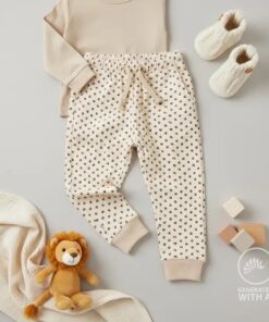 Rippjersey Leo auf sand