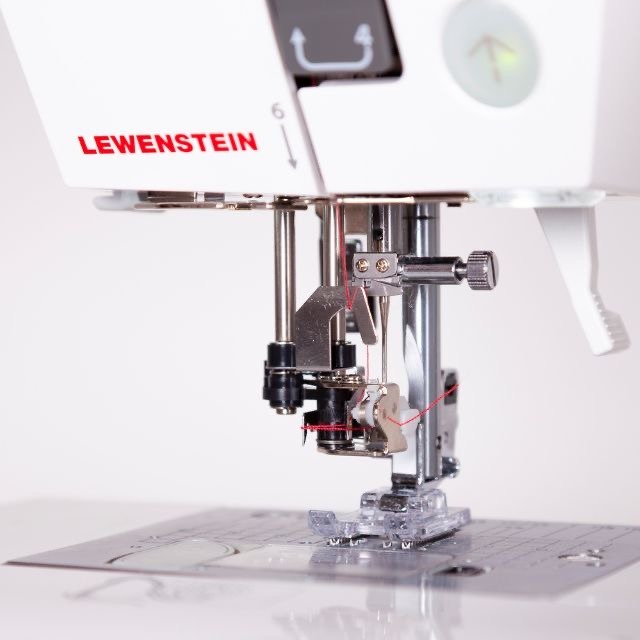 Lewenstein Nähmaschine Couture 120